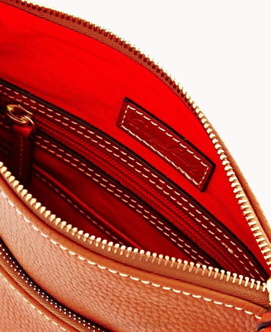 Dooney & Bourke småstens korn brevbærer JV0J2385 poser karamel