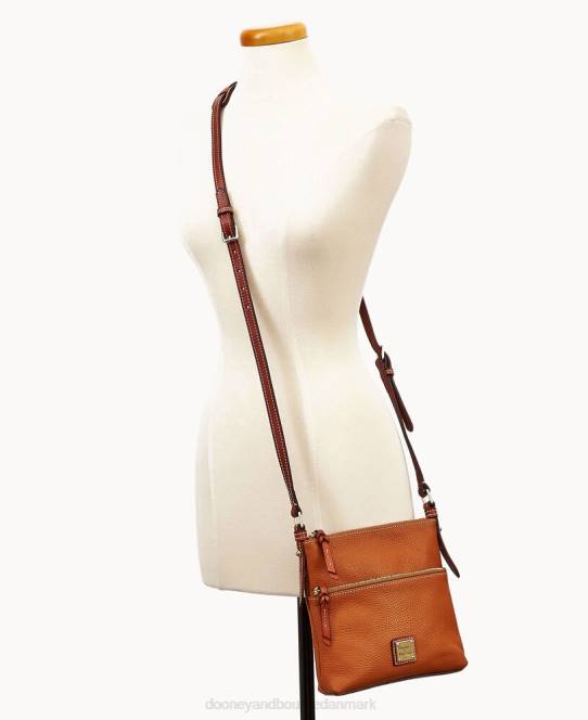 Dooney & Bourke småstens korn brevbærer JV0J2385 poser karamel