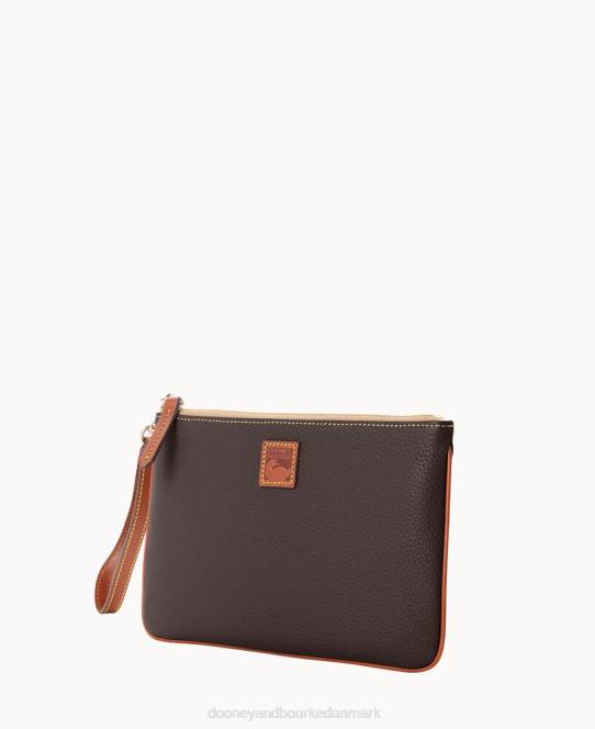 Dooney & Bourke småstenskorn stort armbånd JV0J4512 poser brun tmoro