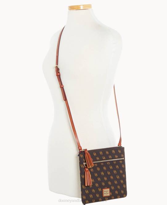 Dooney & Bourke Gretta dobbelt lynlås kvast crossbody JV0J2501 poser brun tmoro