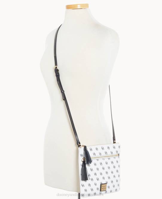 Dooney & Bourke Gretta dobbelt lynlås kvast crossbody JV0J2503 poser hvid