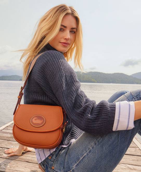 Dooney & Bourke alt vejr læder 3.0 sadel crossbody 20 JV0J1695 poser grøn