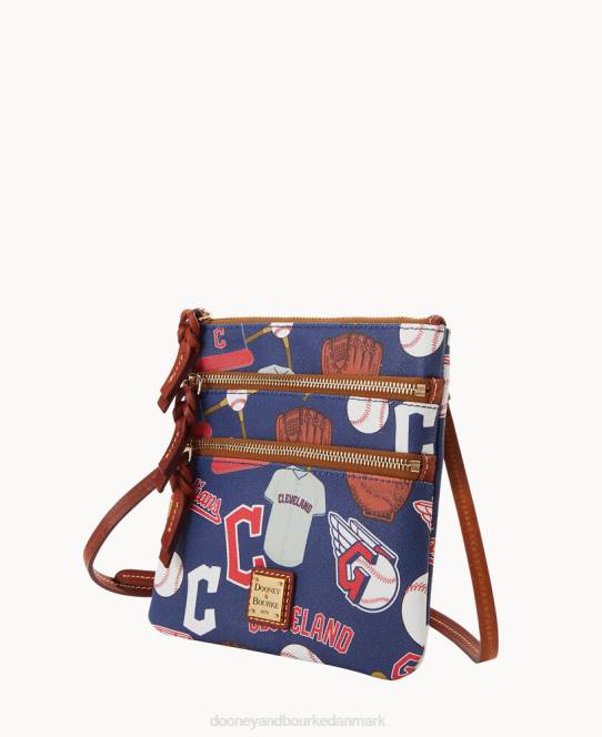 Dooney & Bourke cleveland n s crossbody med tredobbelt lynlås JV0J1978 poser værger