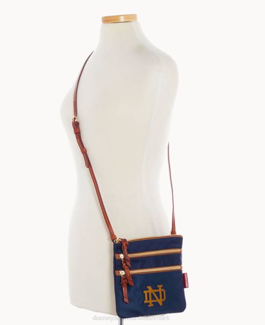 Dooney & Bourke collegiate n s tredobbelt lynlås med w id holder JV0J1992 poser Notre Dame
