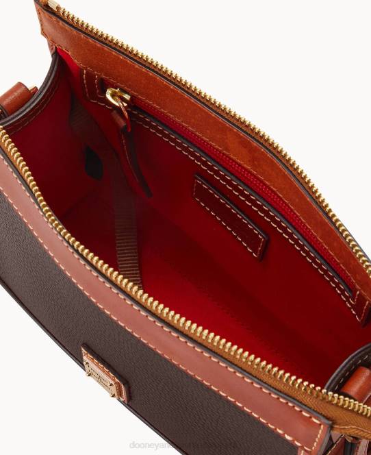 Dooney & Bourke crossbody med lille mønthylster med lynlås JV0J2822 poser brun tmoro