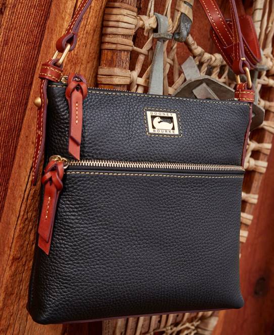 Dooney & Bourke dillen brevbærer JV0J1556 poser sort