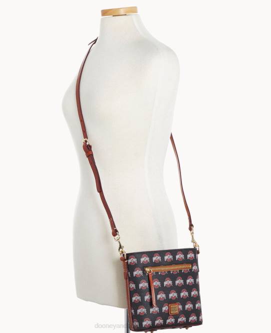 Dooney & Bourke kollegial lille crossbody med lynlås JV0J2087 poser ohio stat