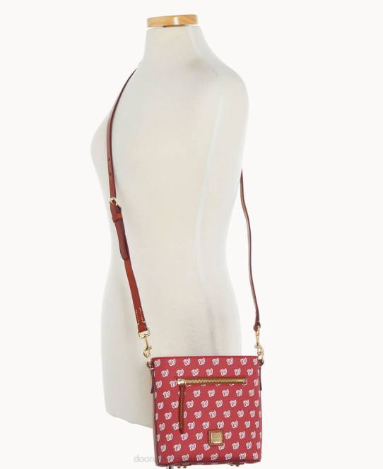 Dooney & Bourke mlb lille crossbody med lynlås JV0J1780 poser statsborgere