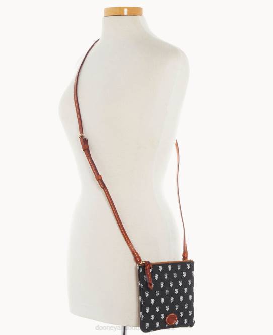 Dooney & Bourke mlb lille nord syd top zip crossbody JV0J2761 poser kæmper