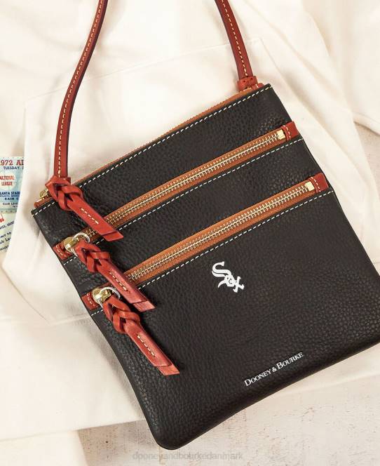 Dooney & Bourke mlb n s tredobbelt lynlås crossbody JV0J1792 poser hvid sox
