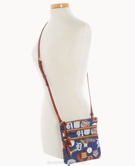 Dooney & Bourke mlb n s tredobbelt lynlås crossbody JV0J1877 poser tigre
