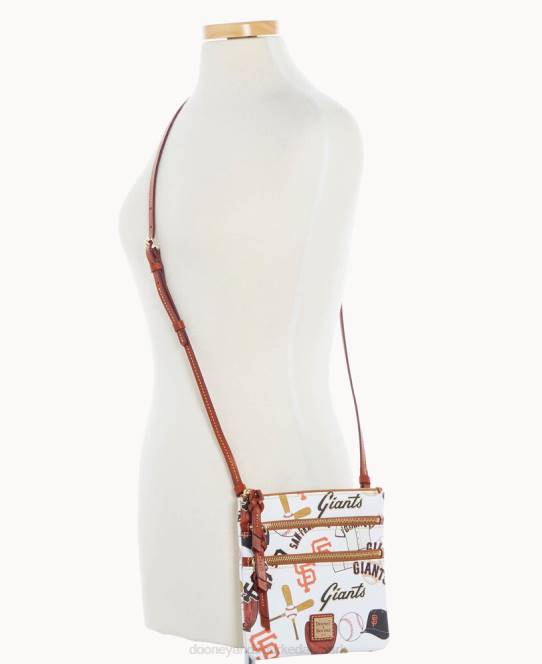 Dooney & Bourke mlb n s tredobbelt lynlås crossbody JV0J2093 poser kæmper