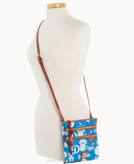 Dooney & Bourke mlb n s tredobbelt lynlås crossbody JV0J2098 poser undvigere