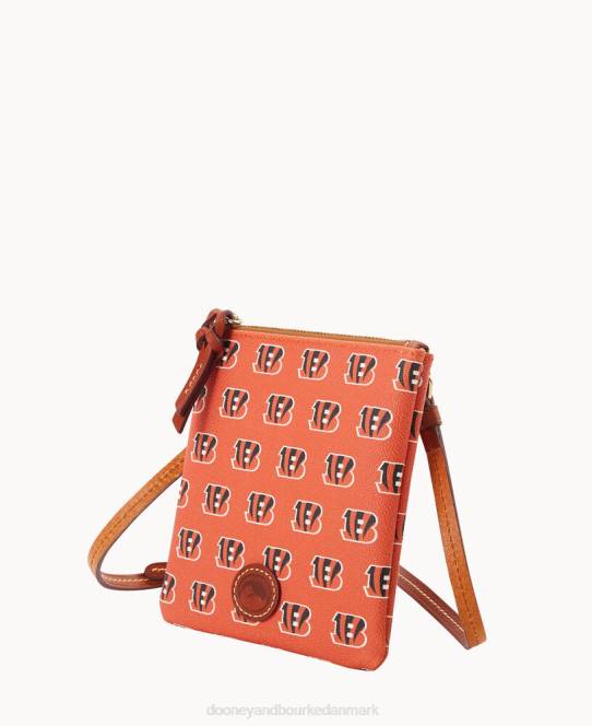 Dooney & Bourke nfl lille nord syd top zip crossbody JV0J2819 poser bengalerne