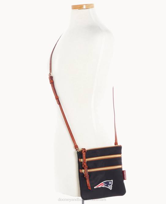 Dooney & Bourke nfl n s tredobbelt lynlås w id holder JV0J1980 poser patrioter