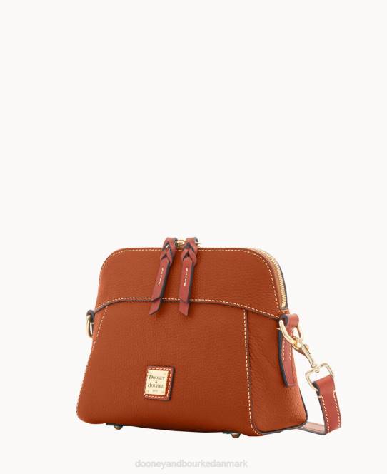 Dooney & Bourke småsten korn cameron crossbody JV0J2145 poser karamel