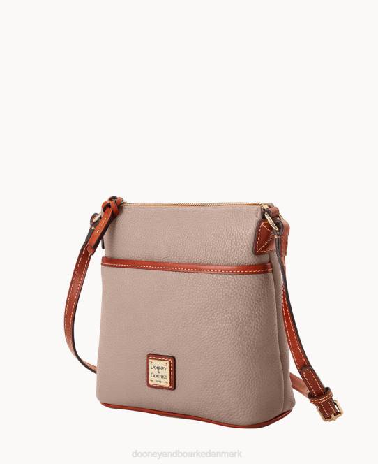 Dooney & Bourke småsten korn lille hverdag crossbody JV0J2586 poser taupe
