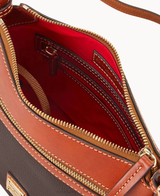 Dooney & Bourke stenkorn crossbody 25 JV0J2519 poser brun tmoro