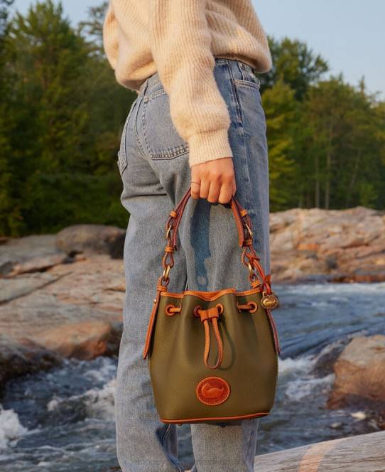 Dooney & Bourke alt vejr læder 3.0 mini snøre 17 JV0J3246 poser gemse