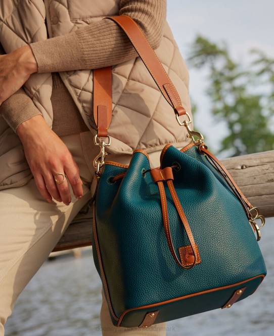 Dooney & Bourke rullesnor af småsten JV0J2900 poser knogle