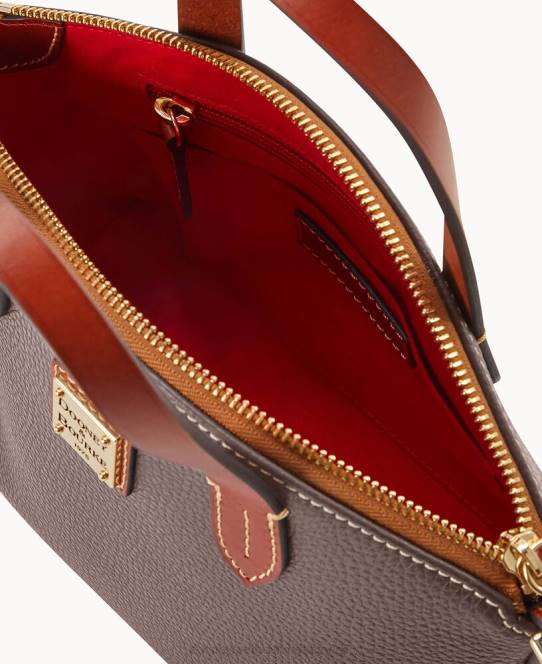 Dooney & Bourke Rubypose med småsten med karton JV0J720 poser elefant