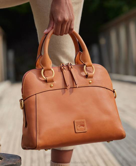 Dooney & Bourke florentinsk cameron taske JV0J40 poser sort
