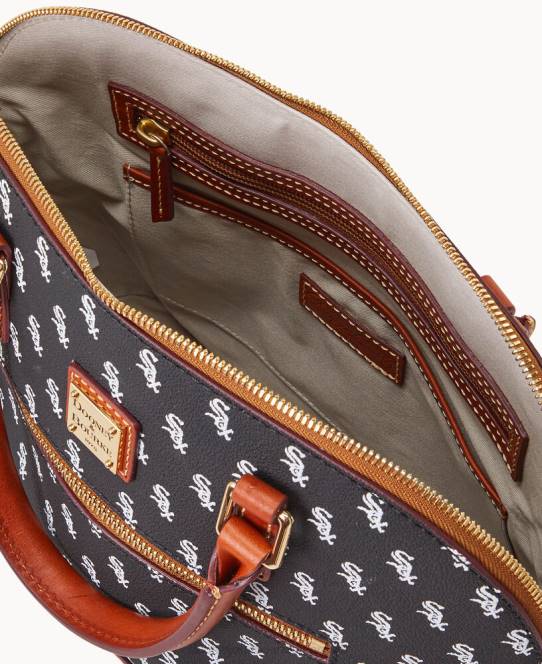 Dooney & Bourke mlb kuppeltaske med lynlås JV0J308 poser hvid sox