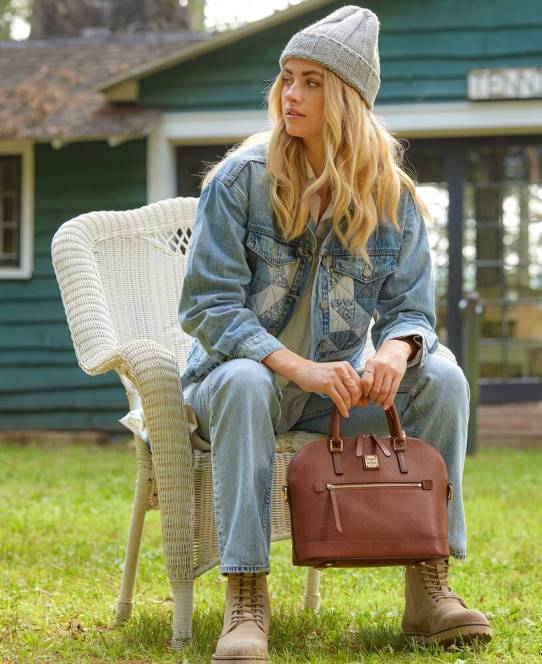 Dooney & Bourke saffiano kuppel lynlåstaske JV0J92 poser sort