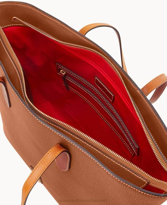 Dooney & Bourke stor kasserolle af småsten JV0J879 poser karamel