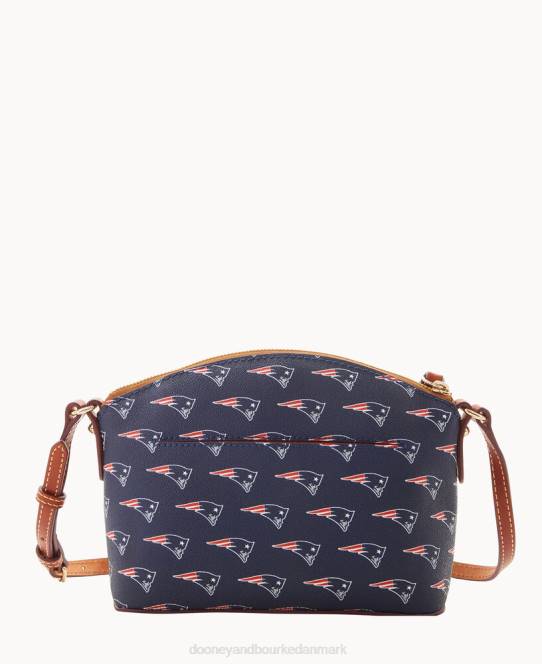 Dooney & Bourke nfl suki crossbody med armbånd JV0J2219 tilbehør patrioter